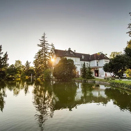 Schloss Schoenau * Schönau an der Triesting